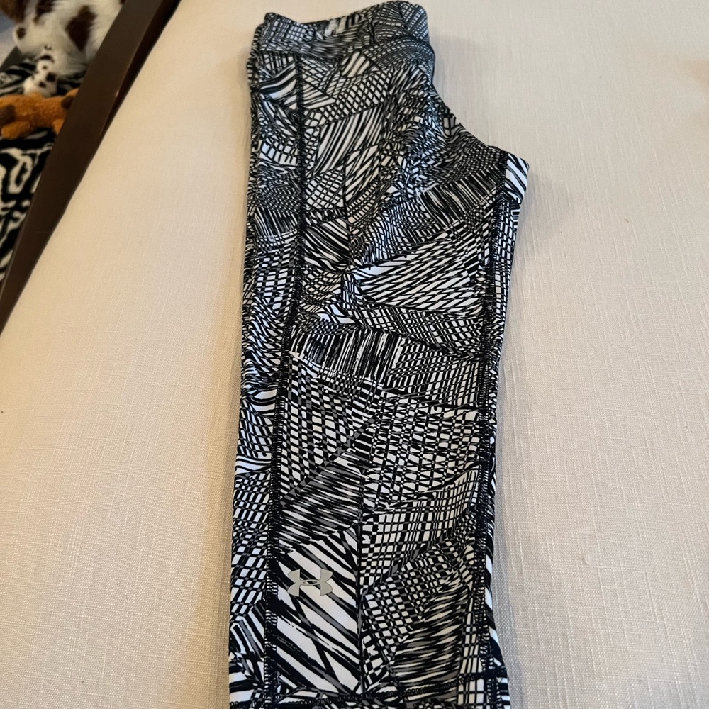 North face Black  and White Patterned Leggings